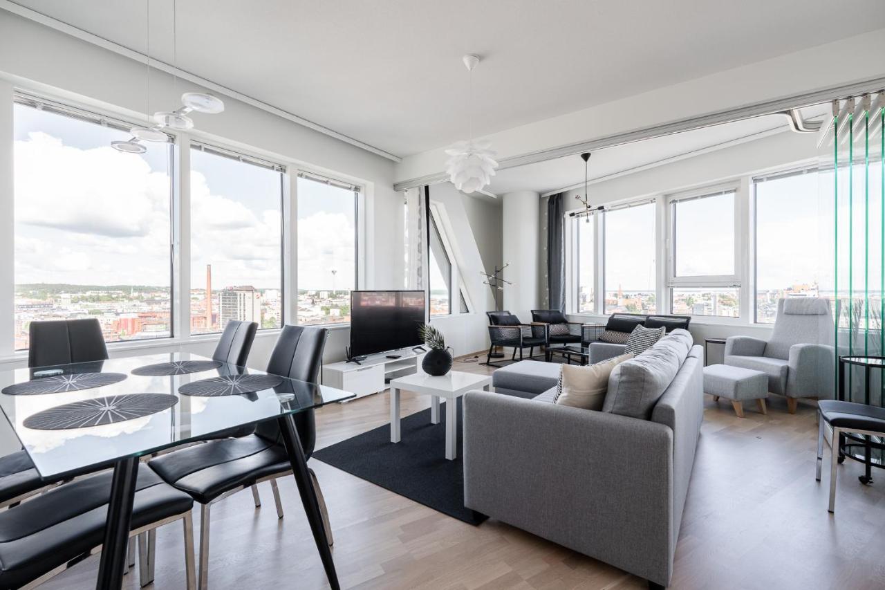 Stunning Views 11Th Floor 2Br Home With Sauna - Hosted By 2Ndhomes 坦佩雷 外观 照片