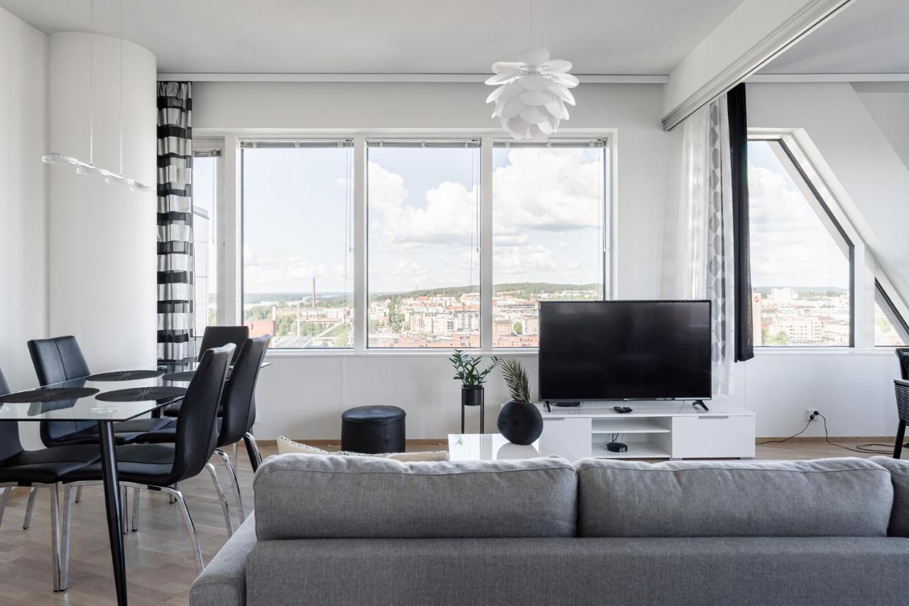 Stunning Views 11Th Floor 2Br Home With Sauna - Hosted By 2Ndhomes 坦佩雷 外观 照片