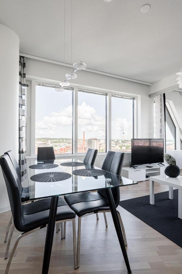 Stunning Views 11Th Floor 2Br Home With Sauna - Hosted By 2Ndhomes 坦佩雷 外观 照片